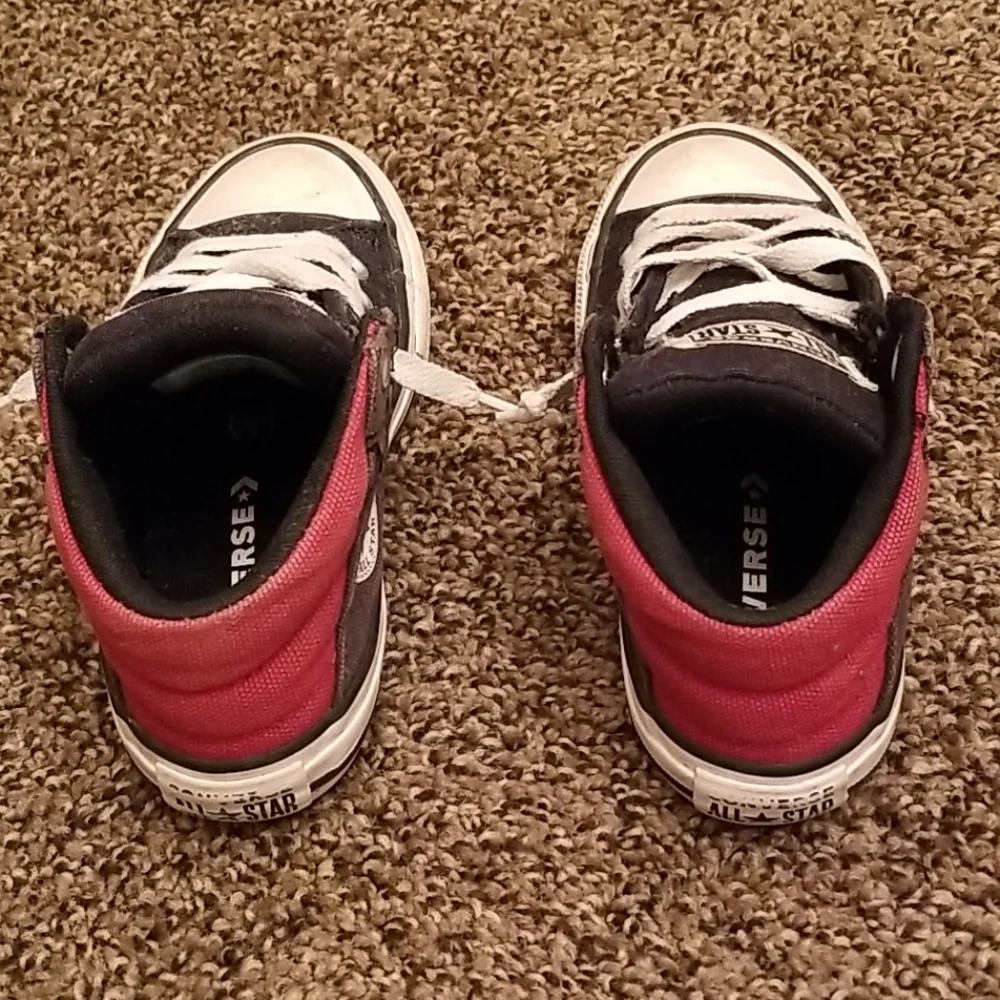 Converse all star little boy's size 11 black&white